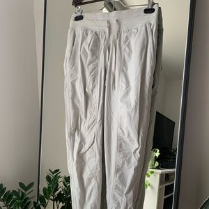 Lululemon, Dance studio joggers, rhino colour, sz 4
